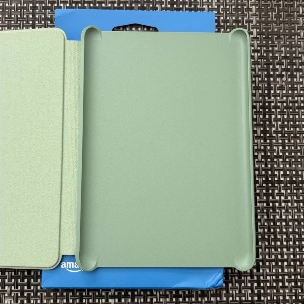 KINDLE CASE GEN 11- Kindle 6